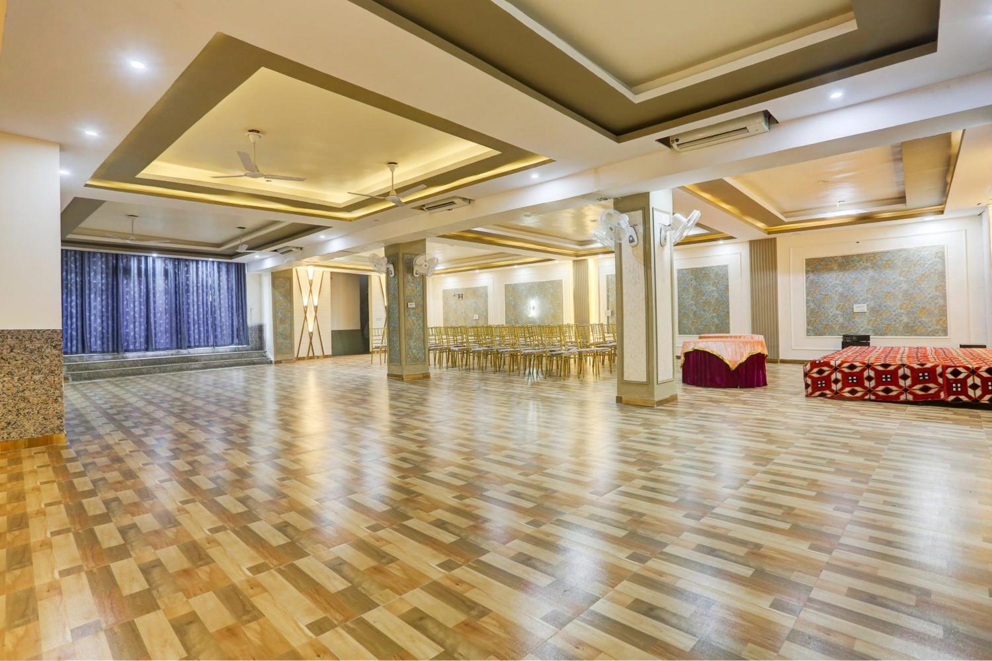 Collection O Jairaj Hotel Alwar Bagian luar foto