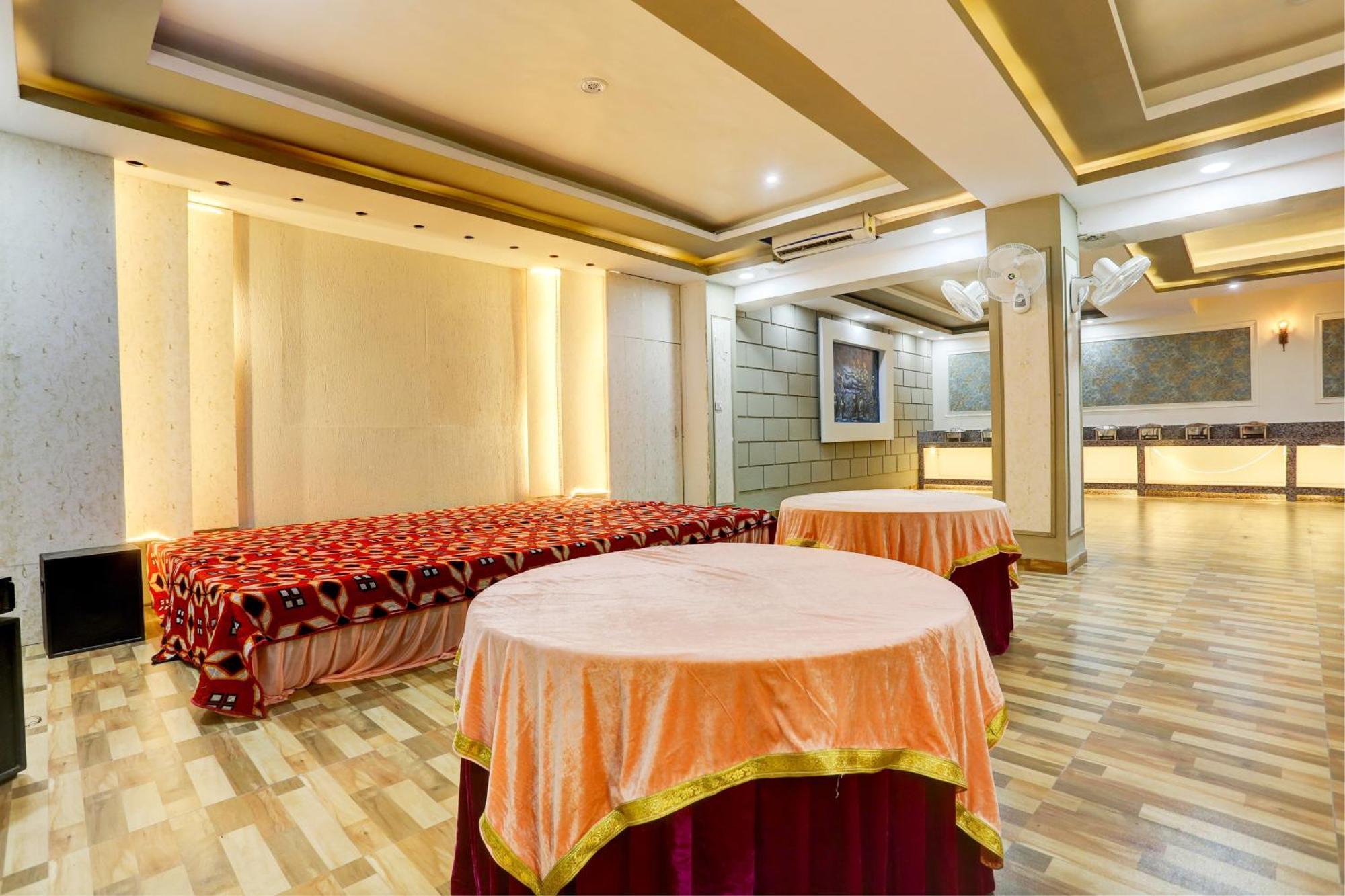 Collection O Jairaj Hotel Alwar Bagian luar foto