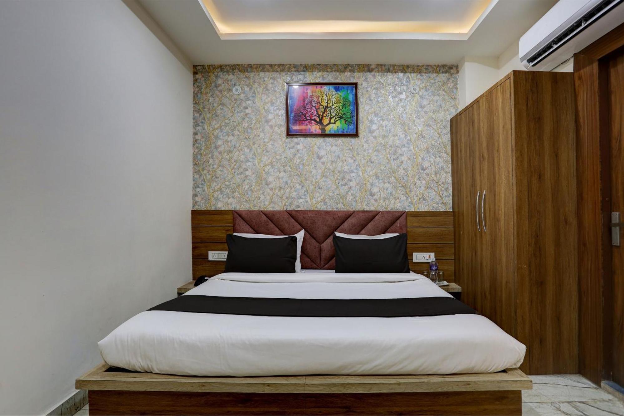 Collection O Jairaj Hotel Alwar Bagian luar foto