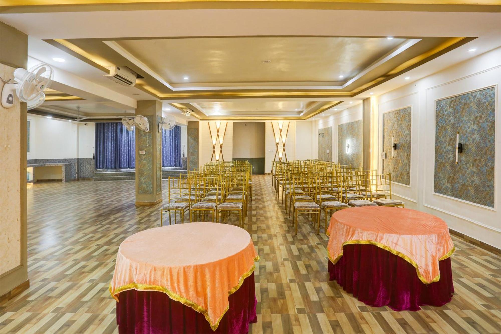 Collection O Jairaj Hotel Alwar Bagian luar foto
