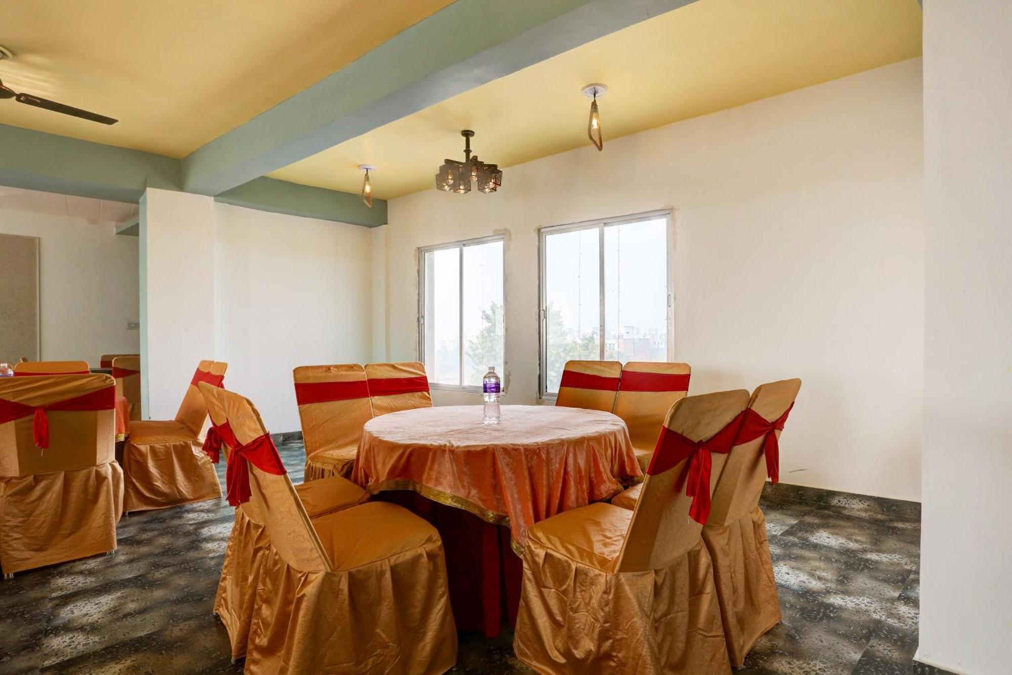Collection O Jairaj Hotel Alwar Bagian luar foto